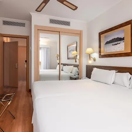 Hotel Senator
