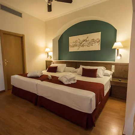 Senator Hotel 4*