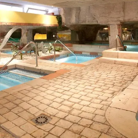 Hotel Senator 4*